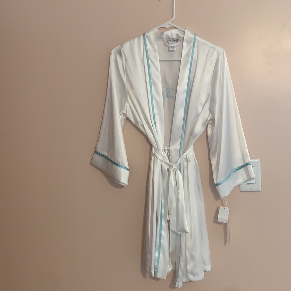 Bride Robe - Picture 4 of 4